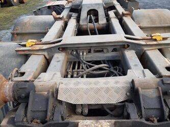 2011-renault-lander-1427516-45735109