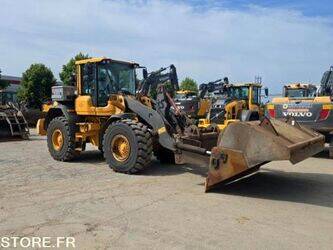 صورة ل شيولات 2014 فولفو L90G