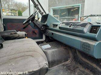 1999-renault-b110-1427526-45735200