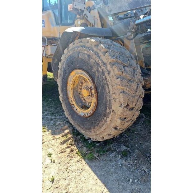 2012 فولفو L110G-45735235