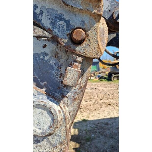 2012 فولفو L110G-45735241