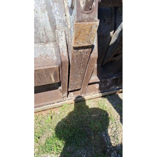 2012 فولفو L110G-45735242