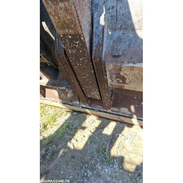 2012 فولفو L110G-45735243