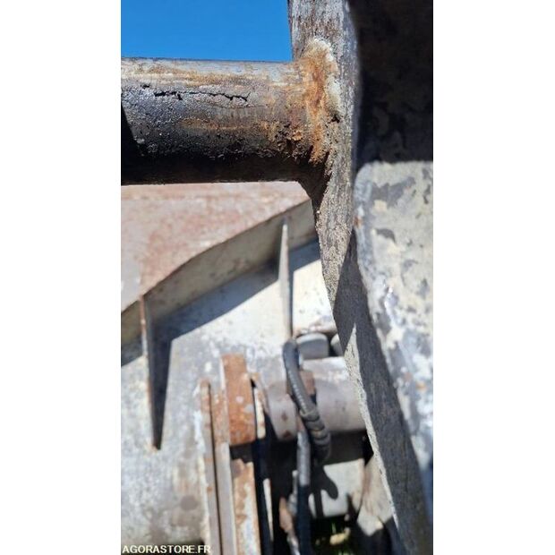 2012 فولفو L110G-45735245