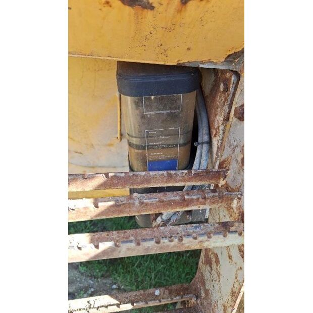 2012 فولفو L110G-45735248