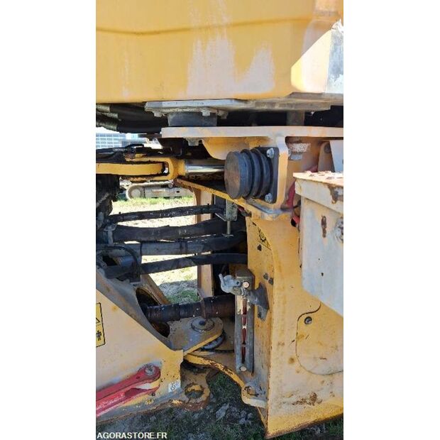 2012 فولفو L110G-45735261