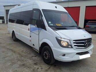 2015-mercedes-benz-sprinter-1427534-45735292