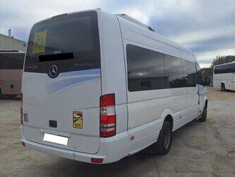 2015-mercedes-benz-sprinter-1427534-45735294