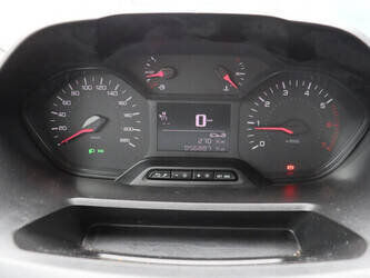 2020-peugeot-partner-1427540-45735661