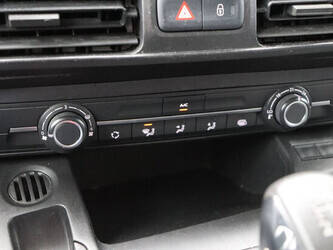 2020-peugeot-partner-1427540-45735664