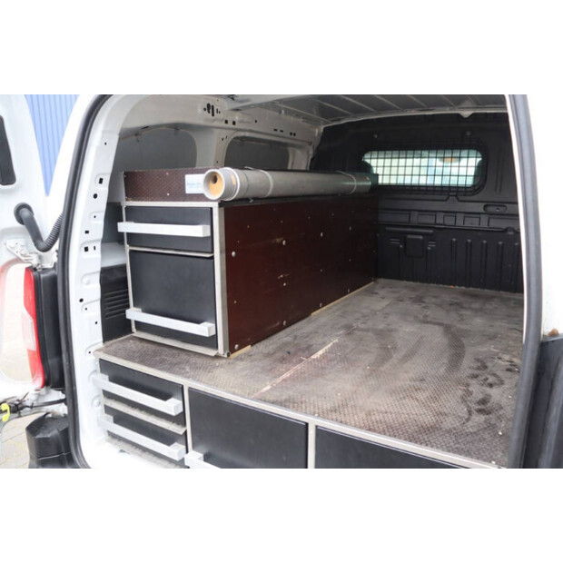 2020 Peugeot PARTNER-45735670