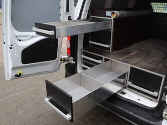 2020-peugeot-partner-1427540-45735672