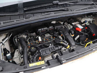 2020-peugeot-partner-1427540-45735674