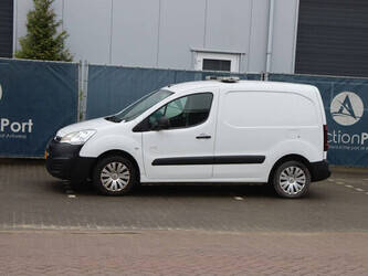 صورة ل المركبات التجارية 2017 سيتروين BERLINGO