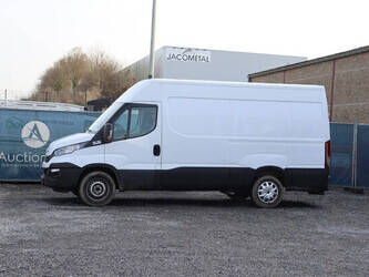 Image for COMMERCIAL VEHICLES 2019 Iveco DAILY 35-160