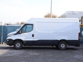 iveco-daily-1427546-45735935