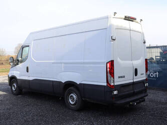 iveco-daily-1427546-45735936