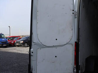 iveco-daily-1427546-45735949