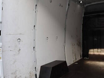 iveco-daily-1427546-45735952