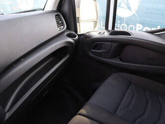 iveco-daily-1427546-45735975