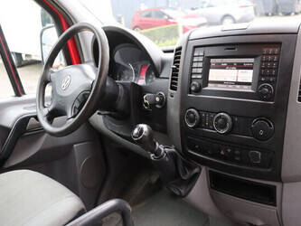 2015-volkswagen-crafter-1427554-45736381