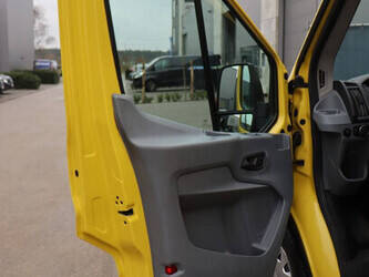 2016-ford-transit-1427557-45736483