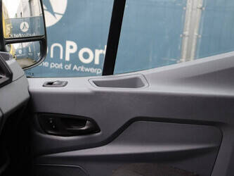 2016-ford-transit-1427557-45736490