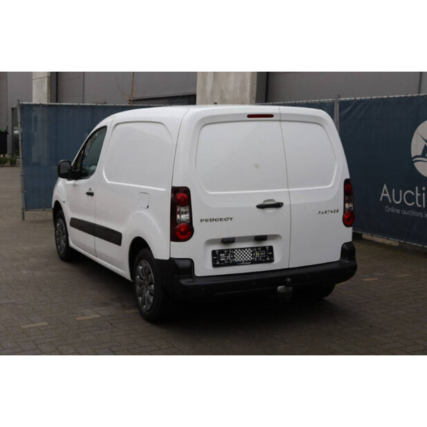 2018 بيجو PARTNER-45736627