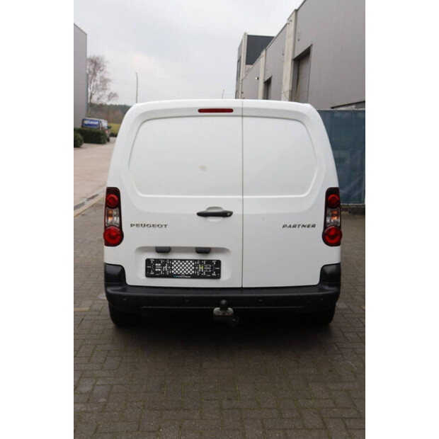 2018 بيجو PARTNER-45736628