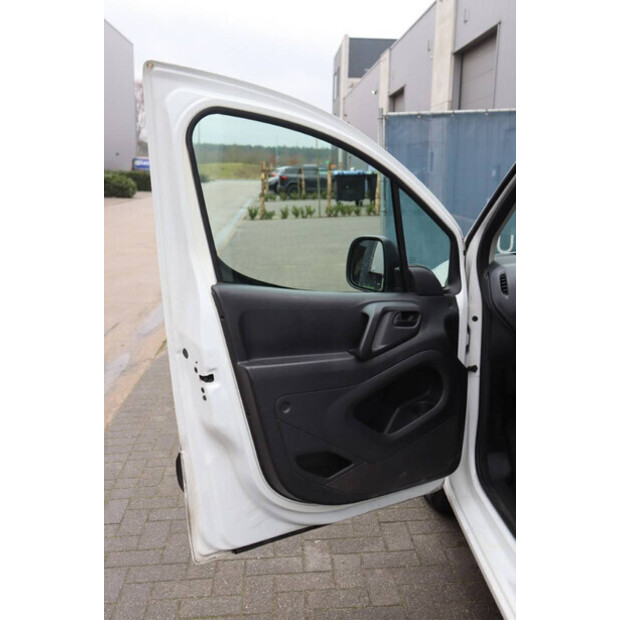 2018 بيجو PARTNER-45736641