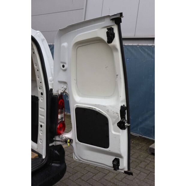 2018 بيجو PARTNER-45736657