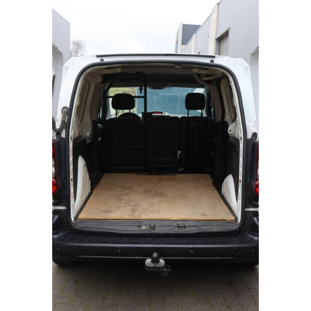 2018 بيجو PARTNER-45736659