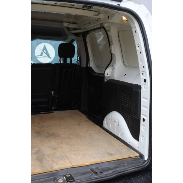 2018 بيجو PARTNER-45736661