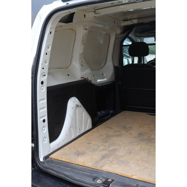 2018 بيجو PARTNER-45736662