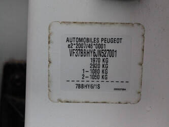 2018-peugeot-partner-1427561-45736668