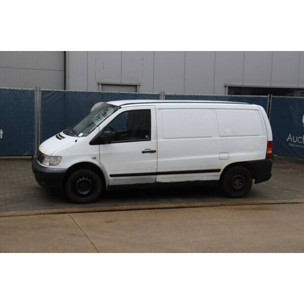2002 Mercedes-Benz Vito-45736717