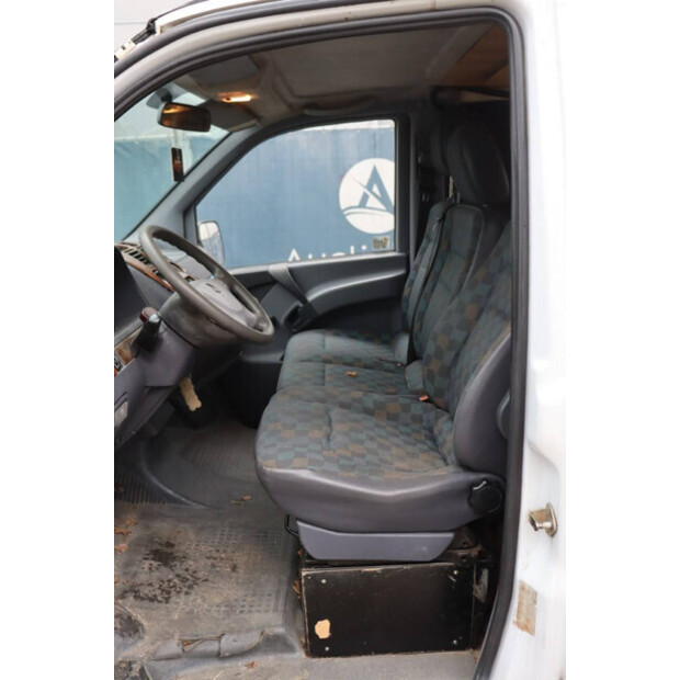 2002 Mercedes-Benz Vito-45736736