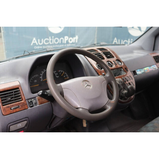 2002 Mercedes-Benz Vito-45736738