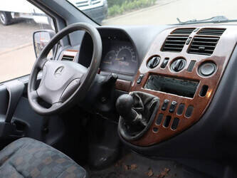2002-mercedes-benz-vito-45736753