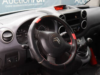 2011-citroen-berlingo-1427564-45736787
