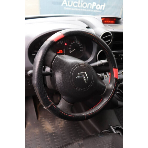 2011 سيتروين BERLINGO-45736789