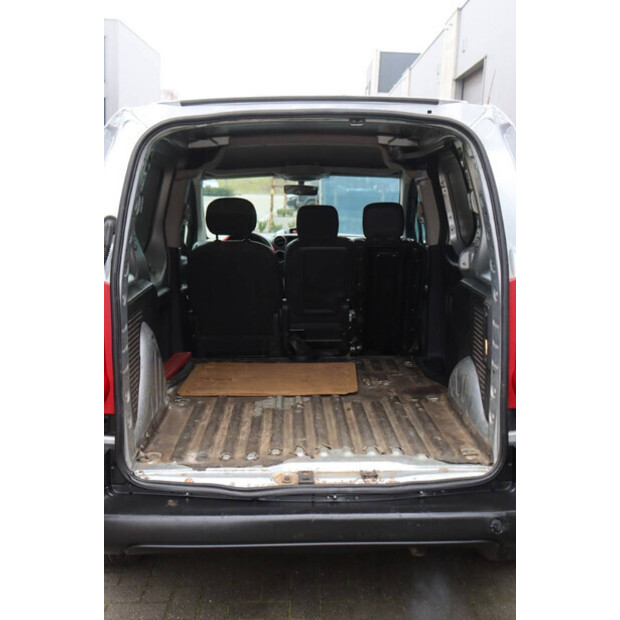 2011 سيتروين BERLINGO-45736801