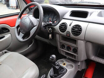 2005-renault-kangoo-1427566-45736902