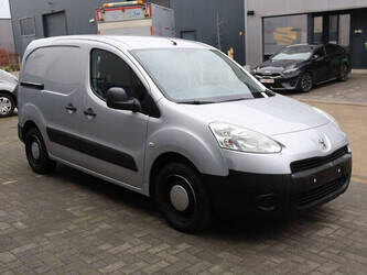 2013-peugeot-partner-1427568-45736945