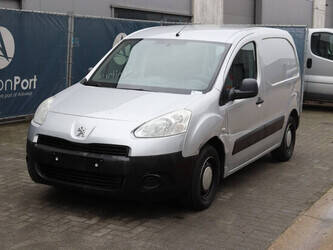 2013-peugeot-partner-1427568-45736947