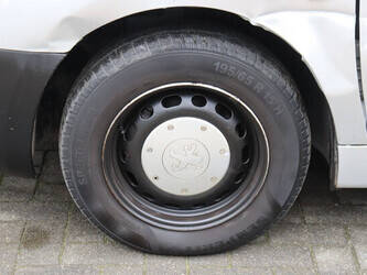 2013-peugeot-partner-1427568-45736950