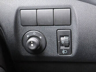 2013-peugeot-partner-1427568-45736969