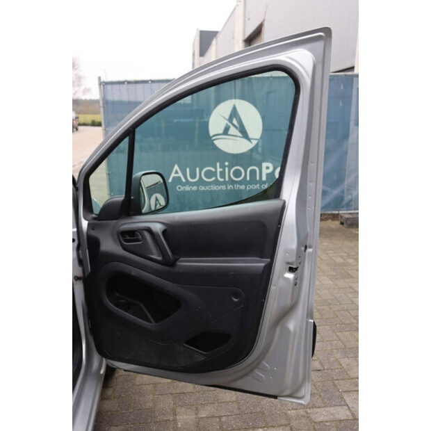 2013 بيجو PARTNER-45736978