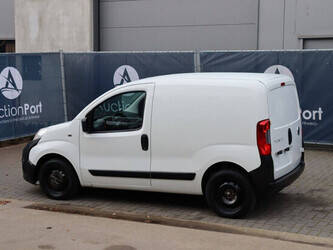 2017-fiat-fiorino-1427574-45737132