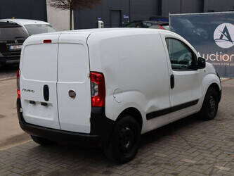 2017-fiat-fiorino-1427574-45737135